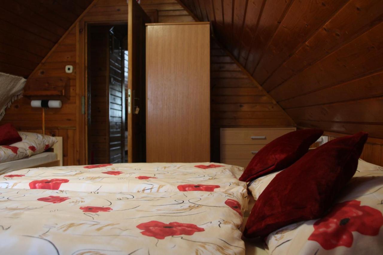 Romanticke Ubytovanie Holiday House Daniela & Studio Julia Ždiar Exterior foto