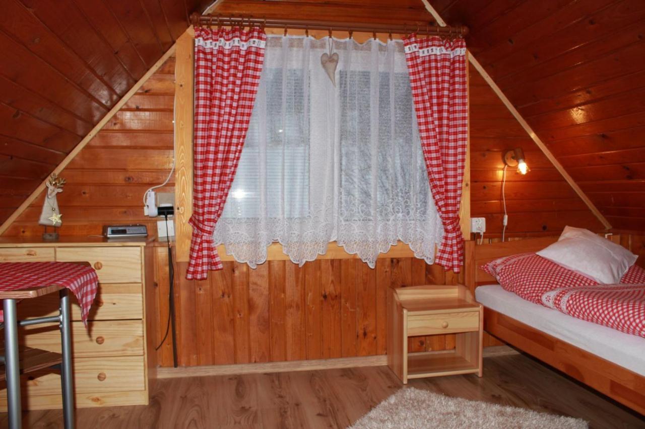 Romanticke Ubytovanie Holiday House Daniela & Studio Julia Ždiar Exterior foto